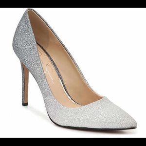 NWOT Jessica Simpson stilettos